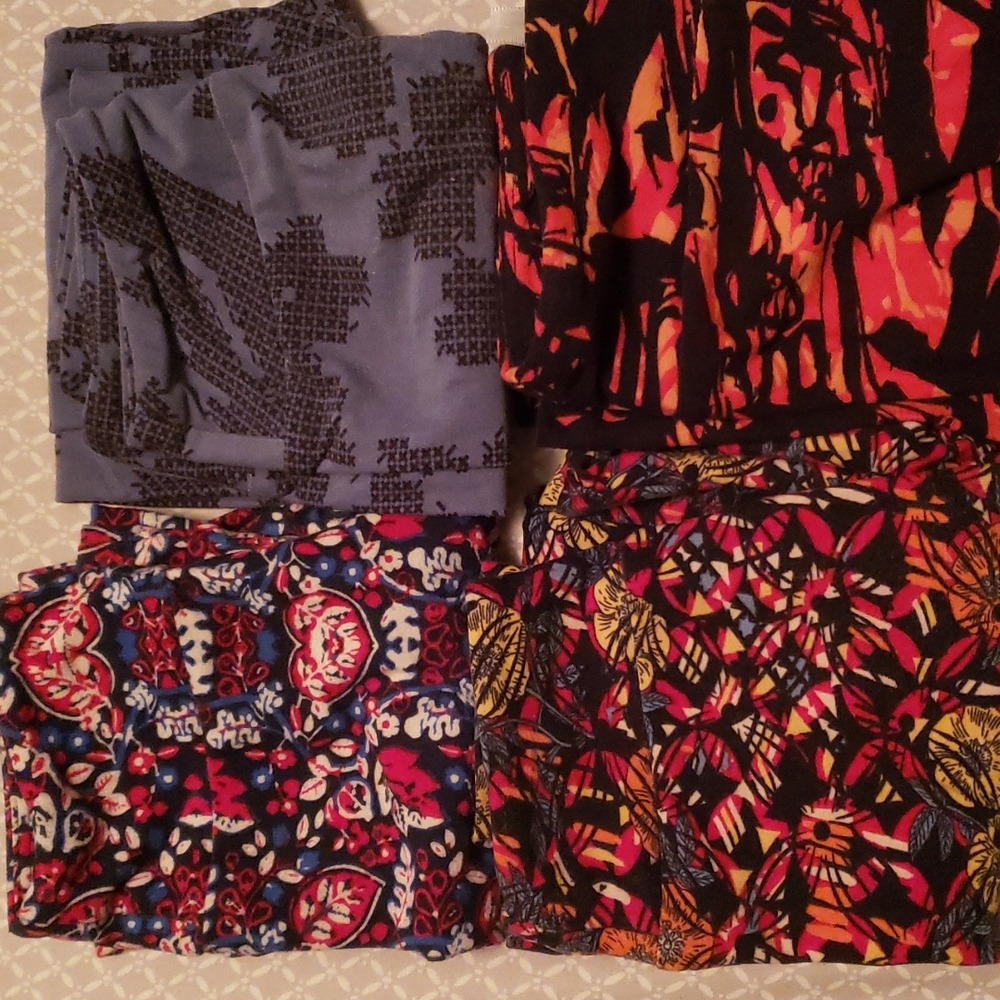 4 pairs size s/m Lularoe leggings